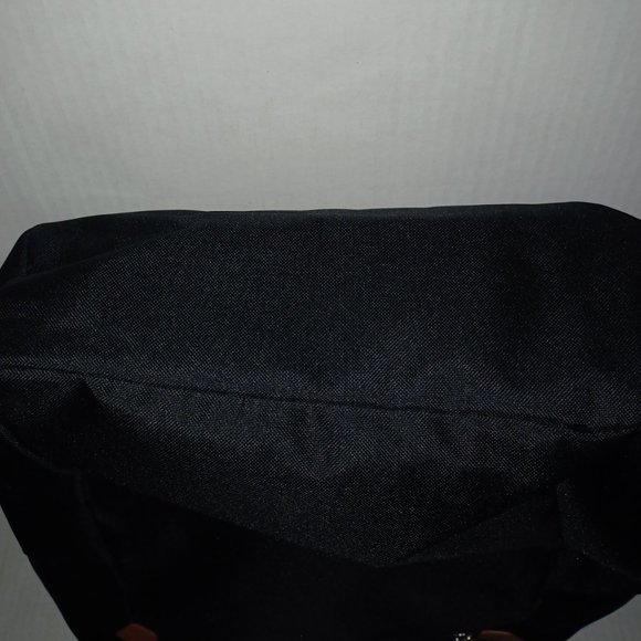 DSW  TRAVEL  BACKPACK  TOTEBAG - Picture 3 of 6